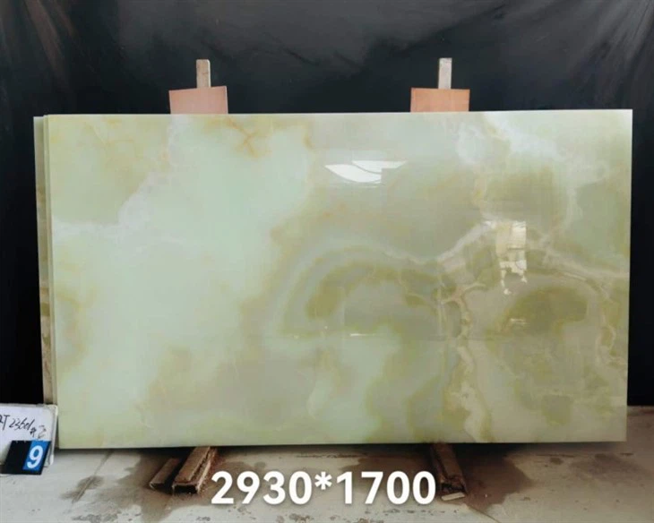 Polished Green Onyx Polished Green Onyx